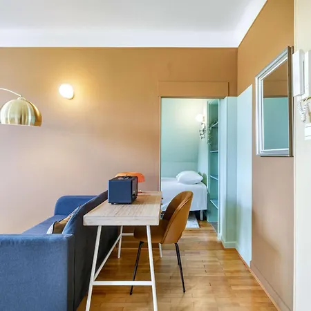 Elegant 1br With Full Kitchen & Workspace *