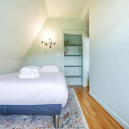Elegant 1br With Full Kitchen & Workspace Appartement Luxemburg