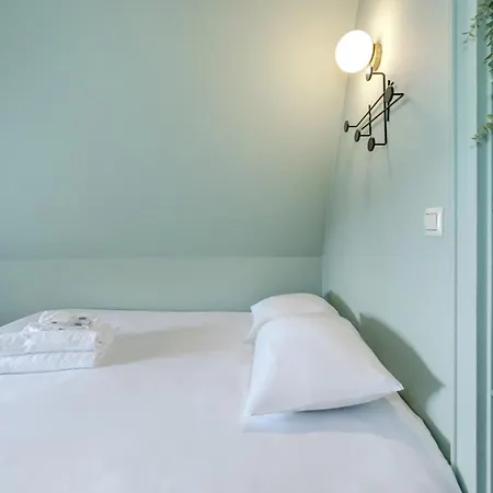 Elegant 1br With Full Kitchen & Workspace Appartement