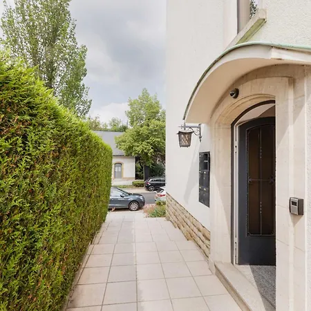 Appartement Elegant 1br With Full Kitchen & Workspace *